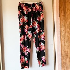 Black Pink Floral Print Elastic Waist pants. Size L